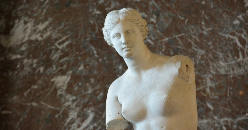 Must-See Masterpieces at the Louvre Museum