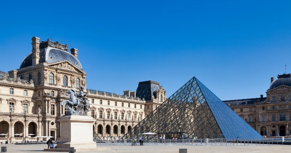 Discover the Louvre’s Hidden Gems Beyond the Mona Lisa
