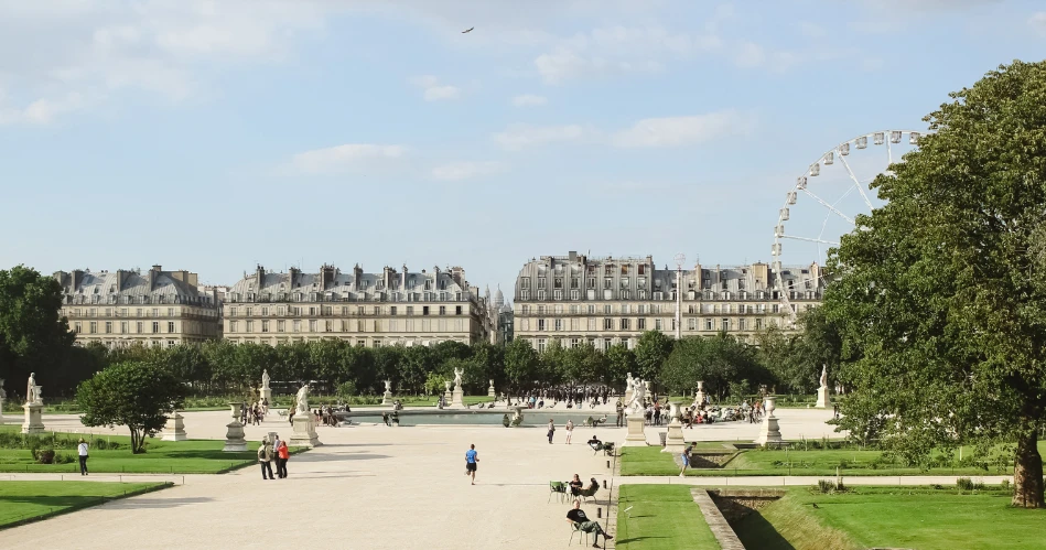 Family Day Out at the Louvre: A Kid-Friendly Guide